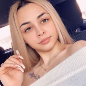 Meet your Posher, Lexi